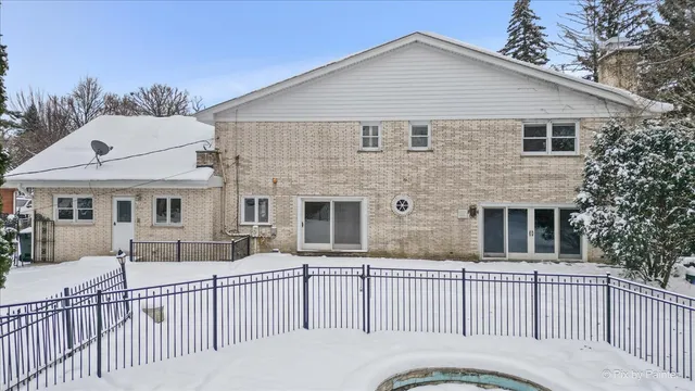 $799,900 | 274 Timber View Drive, Oak Brook, IL 60523