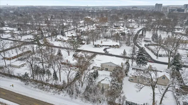 $799,900 | 274 Timber View Drive, Oak Brook, IL 60523