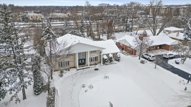 $799,900 | 274 Timber View Drive, Oak Brook, IL 60523