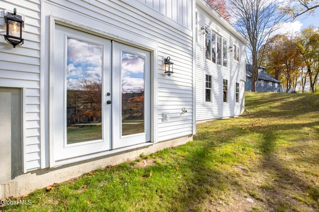 $750,000 | 24 Crescent Terrace, Wynantskill, NY 12198