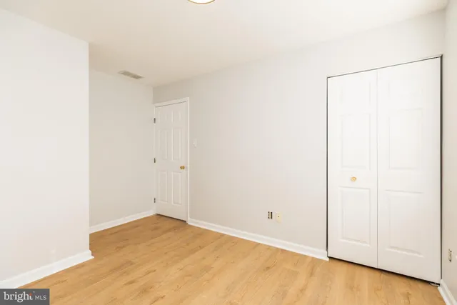 $2,700 | 8 Barclay Drive, Hockessin, DE 19707