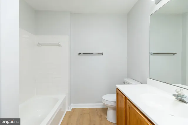 $2,700 | 8 Barclay Drive, Hockessin, DE 19707