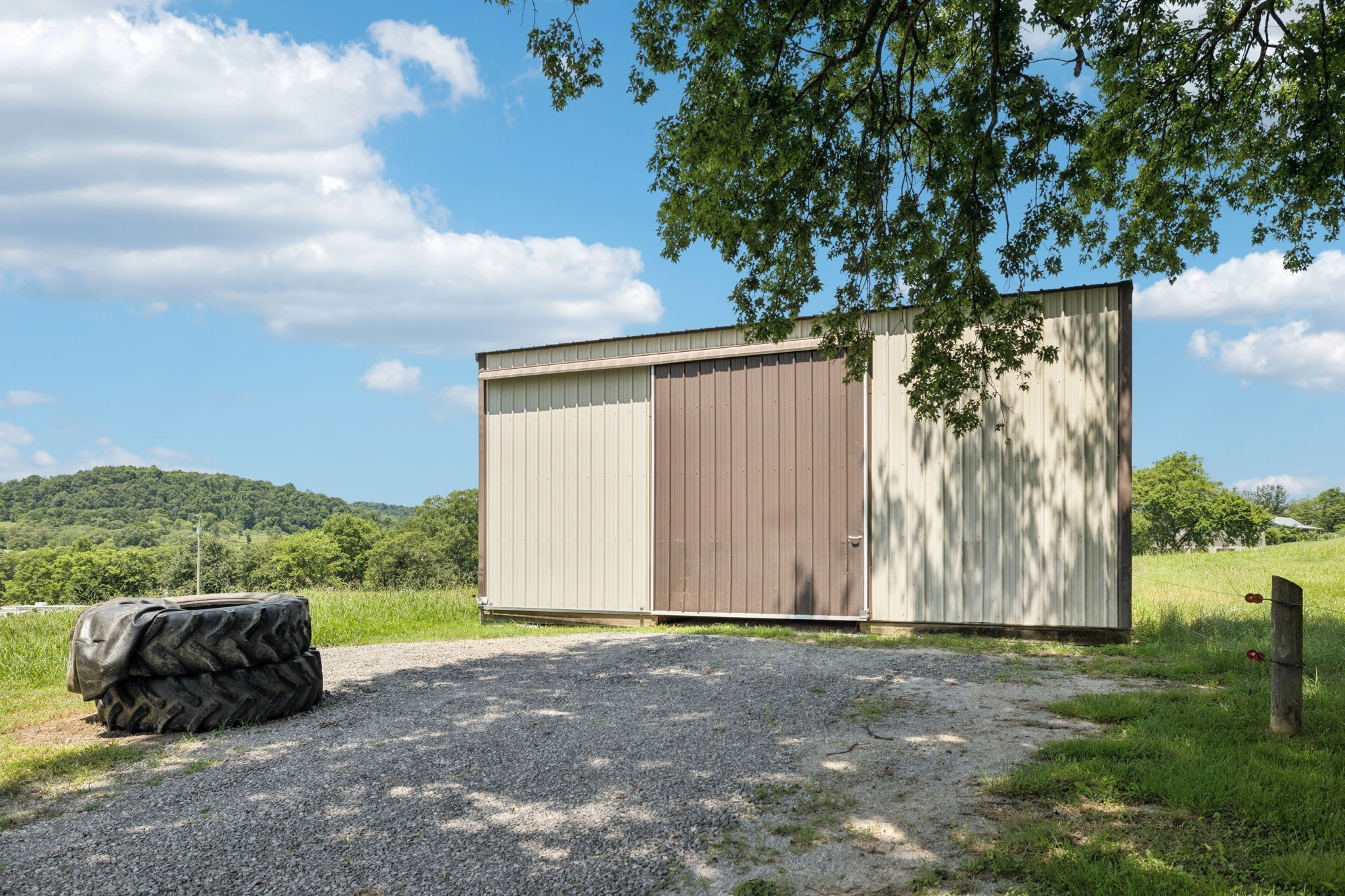 0 Maple Street Gordonsville, TN 38563 - Photo 9 of 11 a view of a back yard of the house