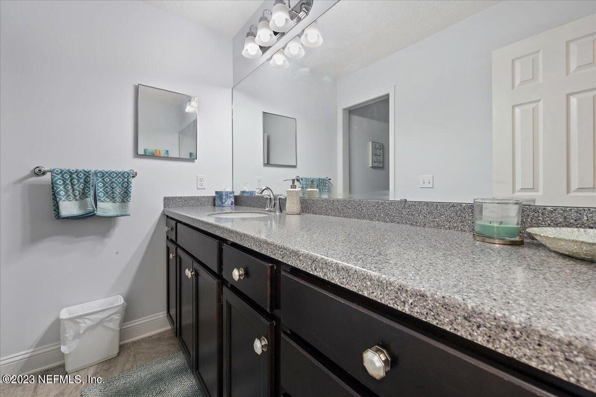 10913 Lothmore Road Jacksonville, FL 32221 - Photo 19 of 29 Bathroom