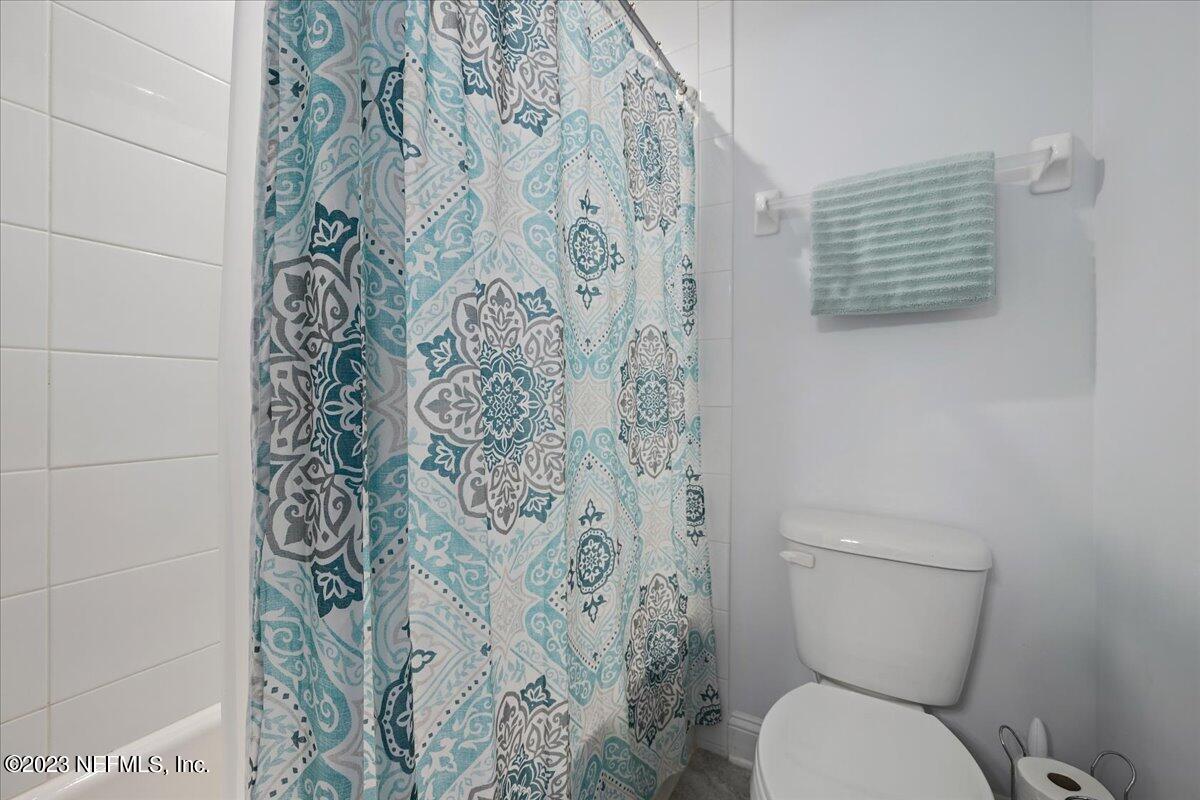 10913 Lothmore Road Jacksonville, FL 32221 - Photo 20 of 29 Bathroom