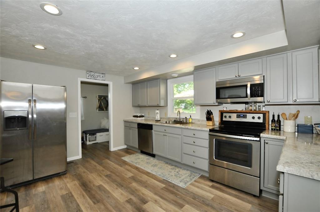 100 South Westbury Road Pendleton, IN 46064 - Photo 3 of 14 Gallery Image 3