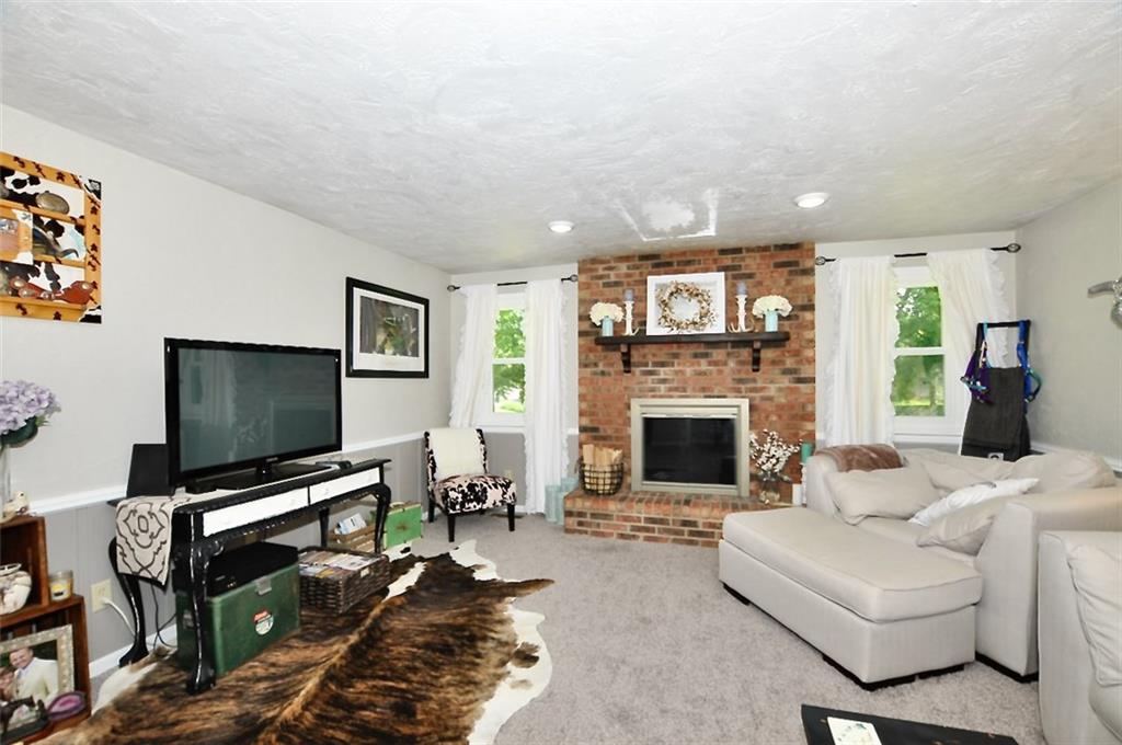 100 South Westbury Road Pendleton, IN 46064 - Photo 6 of 14 Gallery Image 6