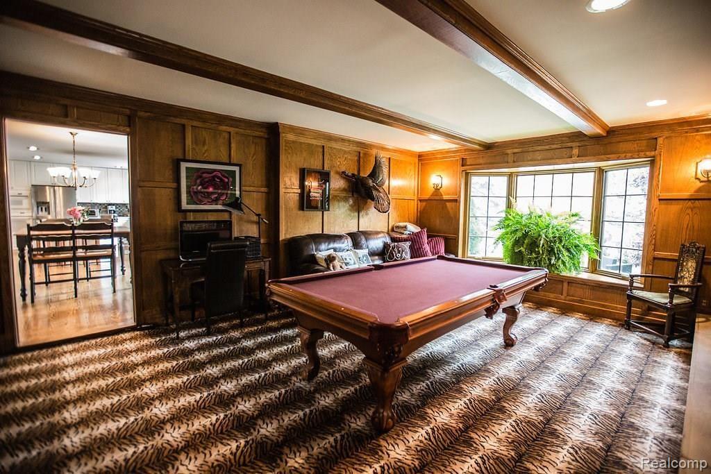 275 Barden Road Bloomfield Hills, MI 48304 - Photo 15 of 38