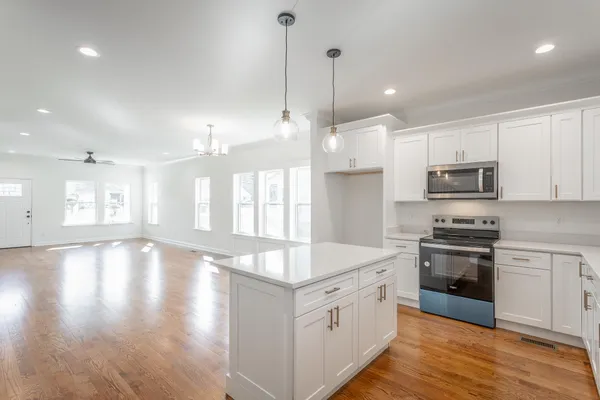 $2,900 | 929 Graysville Road, Chattanooga, TN 37421