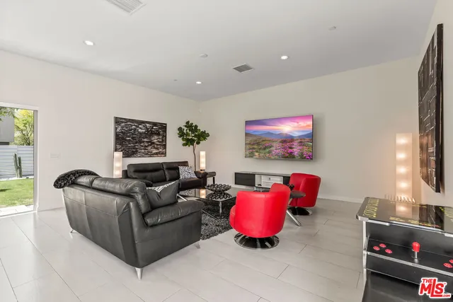 $9,000 | 1052 Audrey Drive, Palm Springs, CA 92262