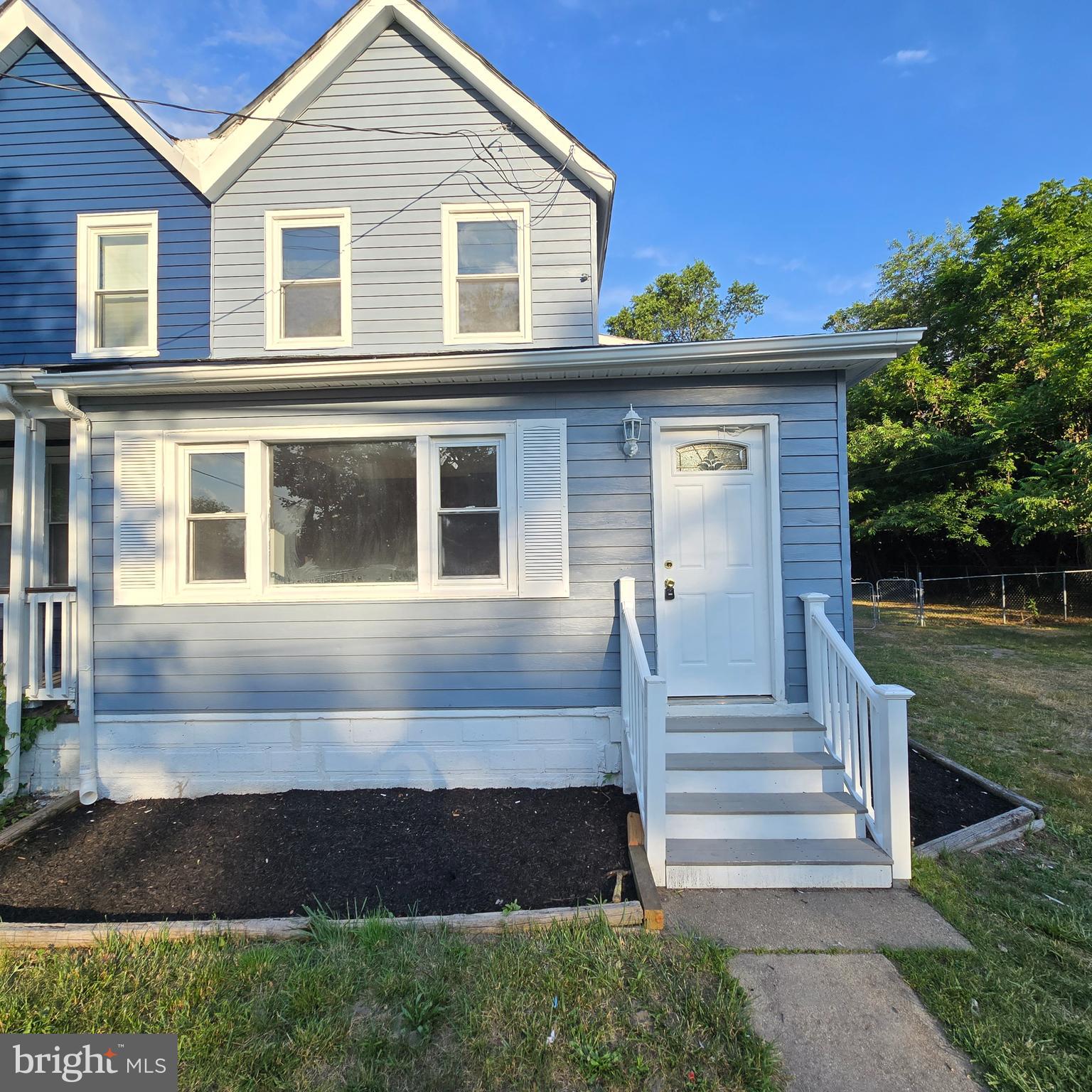 433 East Maple Avenue Lindenwold, NJ 08021 - Photo 2 of 37