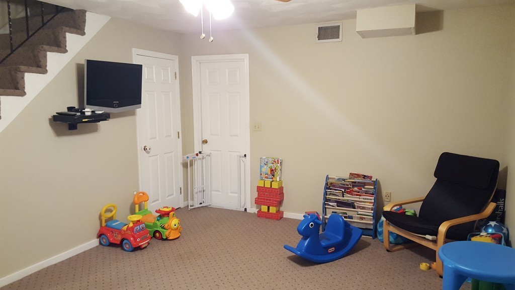 20 Bennett Street, Unit B Wakefield, MA 01880 - Photo 15 of 15