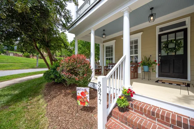 $549,900 | 5877 Courtyard Circle, Chattanooga, TN 37415