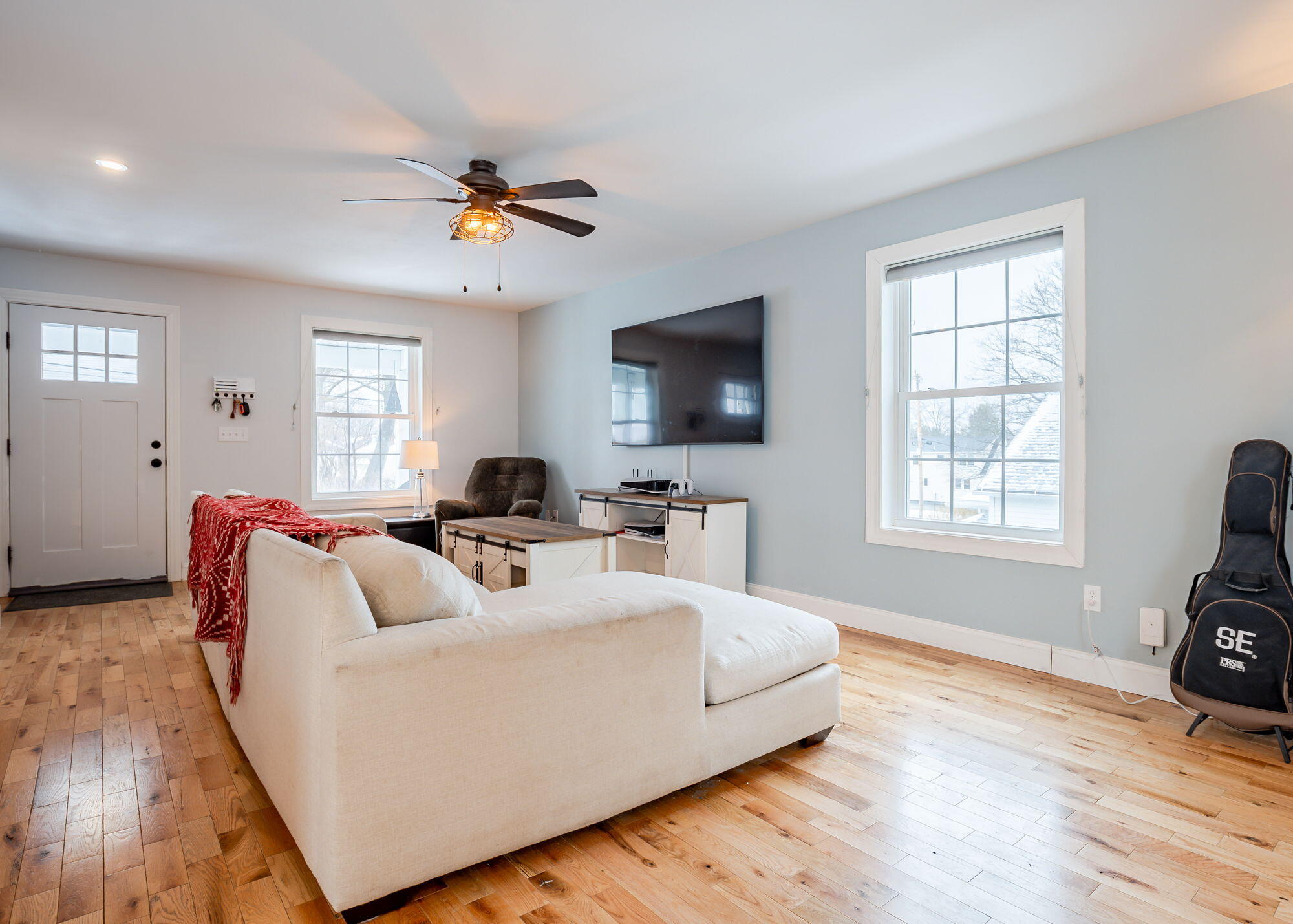 25 Raymond Street Biddeford, ME 04005 - Photo 4 of 48 25RaymondSt-Biddeford-03