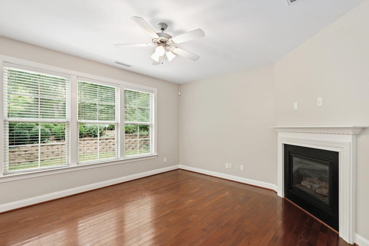 524 Bouree Circle Raleigh, NC 27606 - Photo 4 of 42 Photo 4