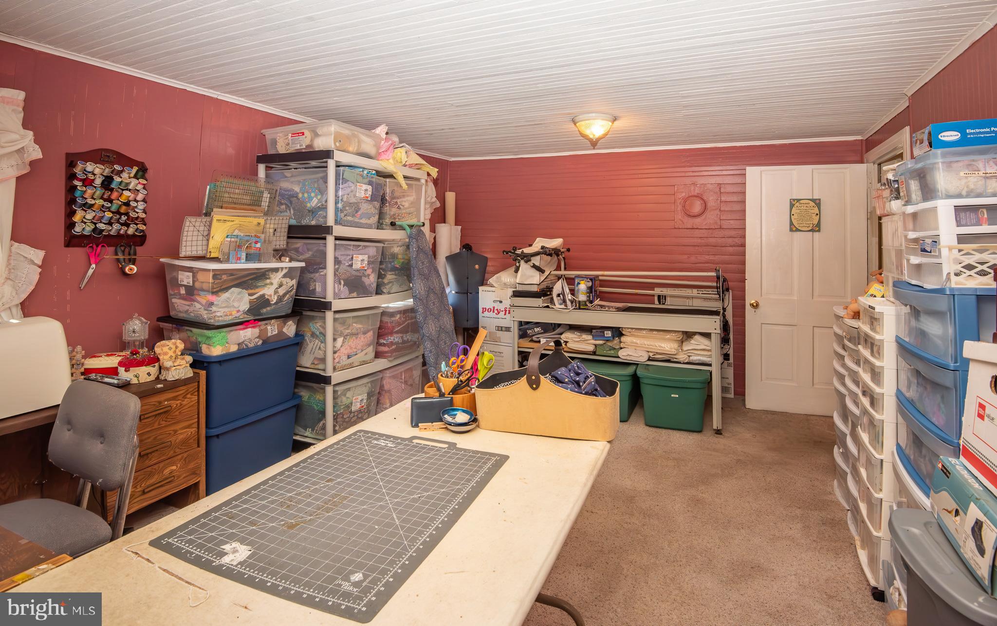 14735 Montresor Road Leesburg, VA 20176 - Photo 24 of 46 a kitchen with stainless steel appliances granite countertop a stove and cabinets