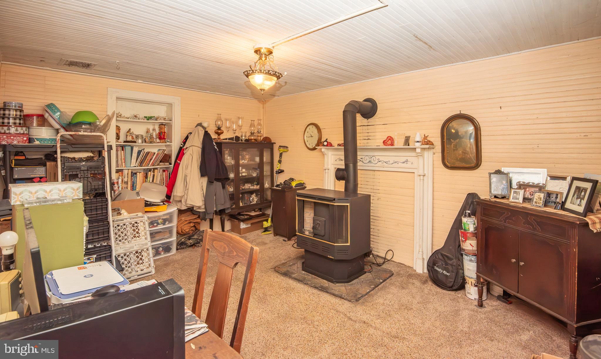 14735 Montresor Road Leesburg, VA 20176 - Photo 26 of 46 a view of a room with gym equipment