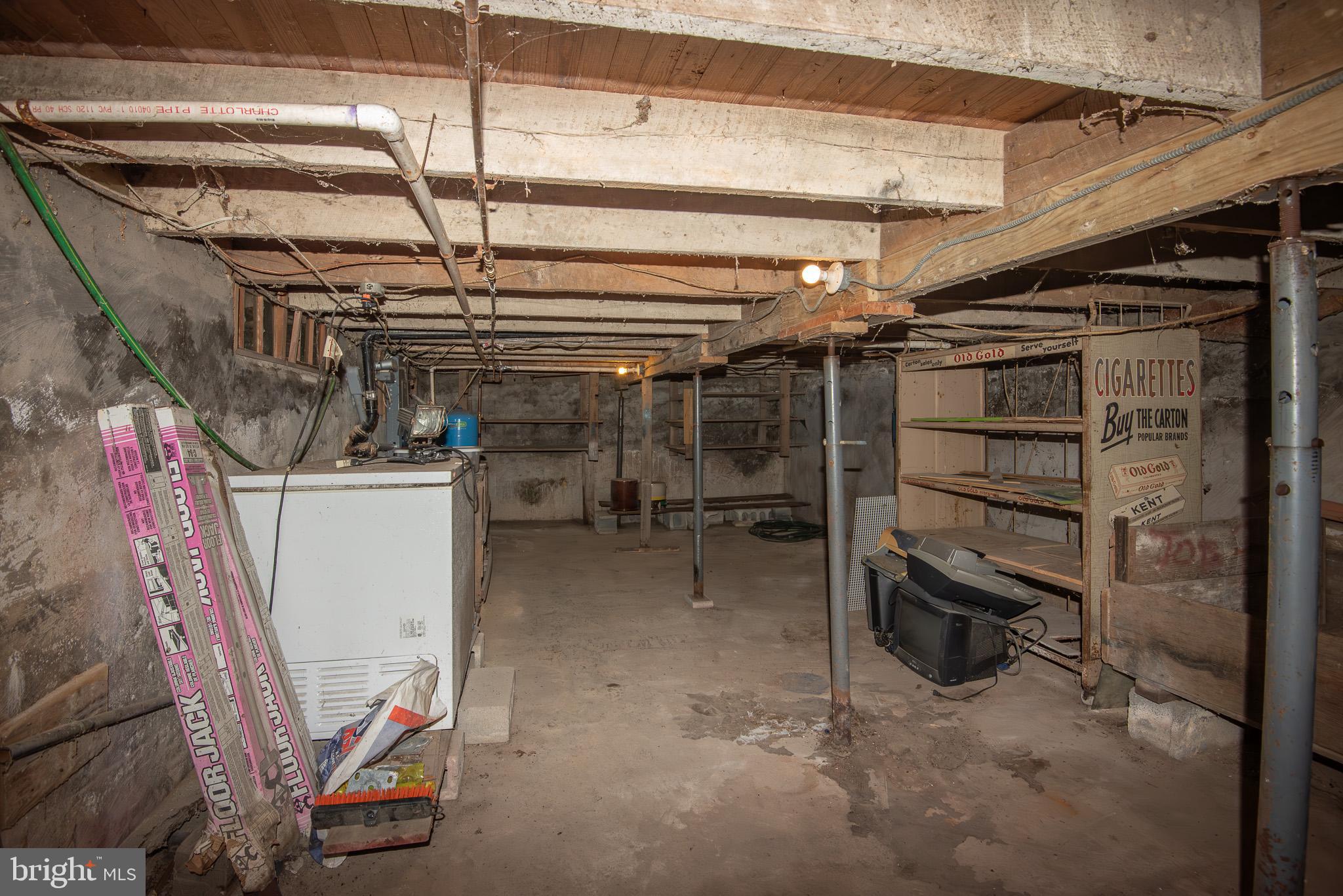 14735 Montresor Road Leesburg, VA 20176 - Photo 35 of 46 a view of a room with gym equipment