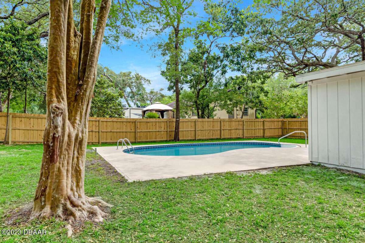 2449 Oxford Road DeLand, FL 32724 - Photo 8 of 38 DSC_7928_HDRjpg