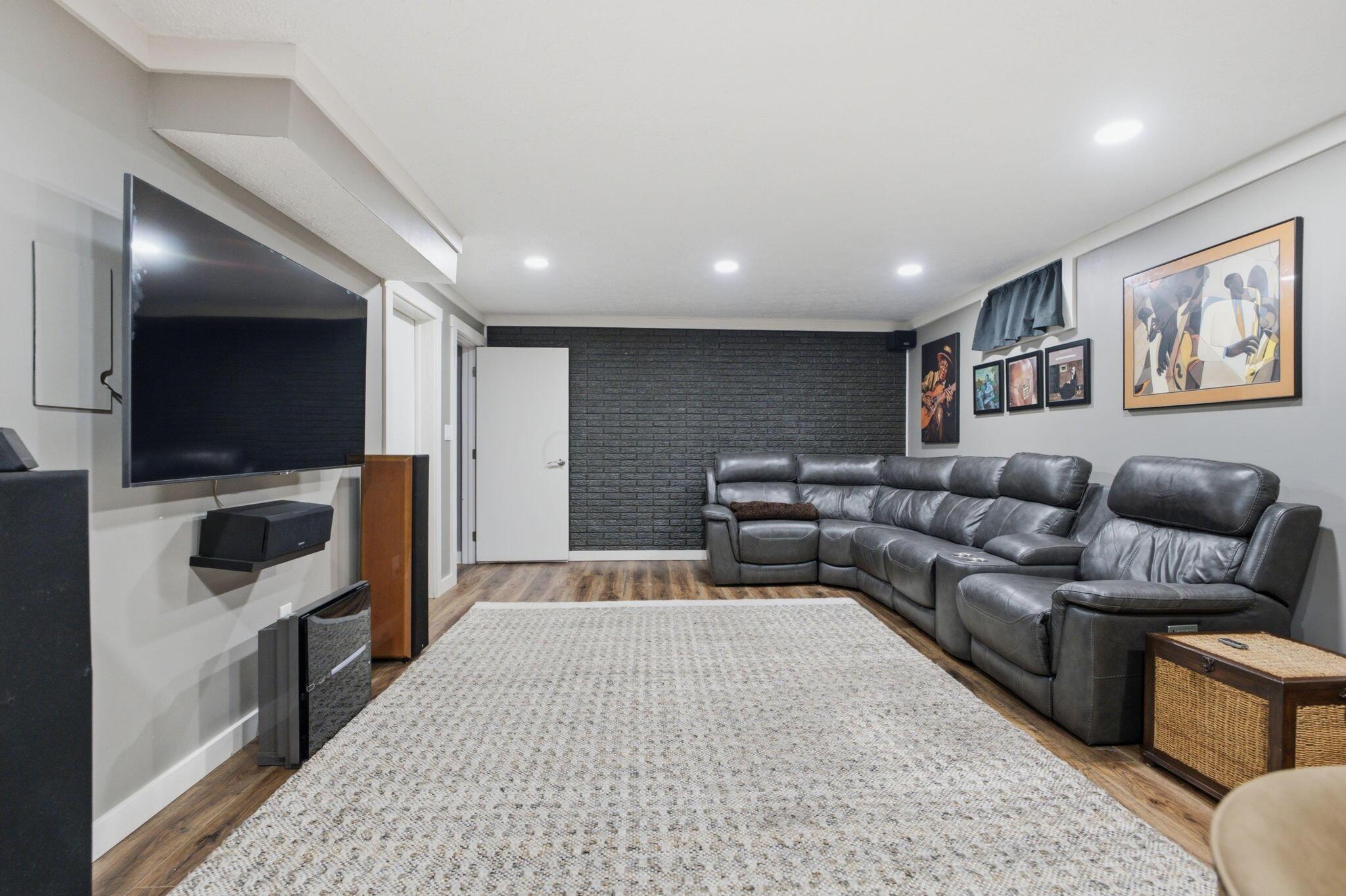 7232 Lee Road Westerville, OH 43081 - Photo 72 of 122 Newly Renovated Lower Level