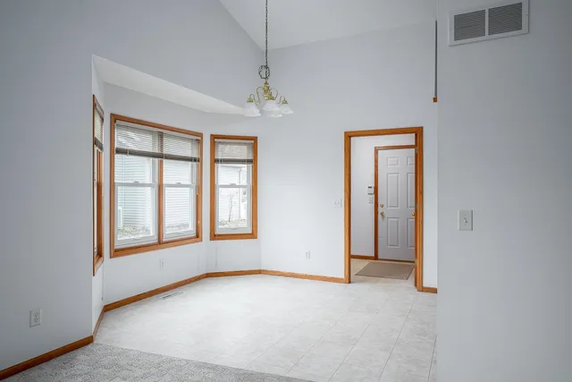 $349,900 | 5200 Villa Drive, Unit 29, Davenport, IA 52806