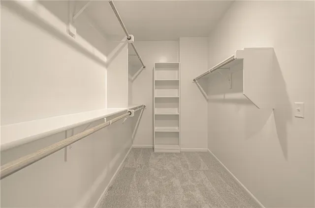 $639,900 | 4818 Northeast 105th Street, Kansas City, MO 64156