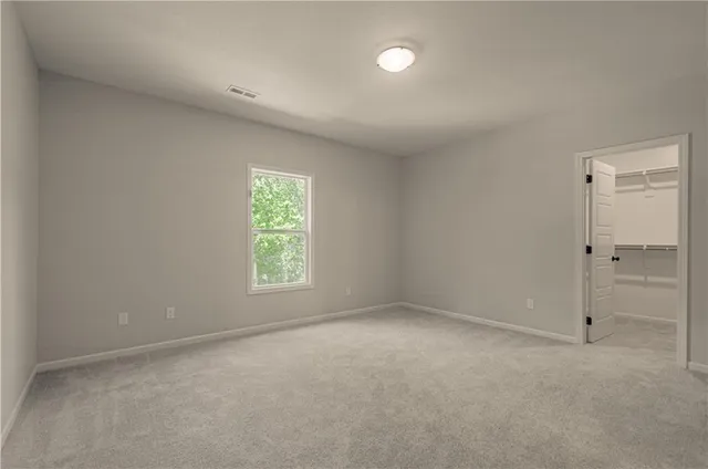 $639,900 | 4818 Northeast 105th Street, Kansas City, MO 64156