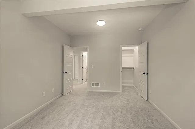 $639,900 | 4818 Northeast 105th Street, Kansas City, MO 64156