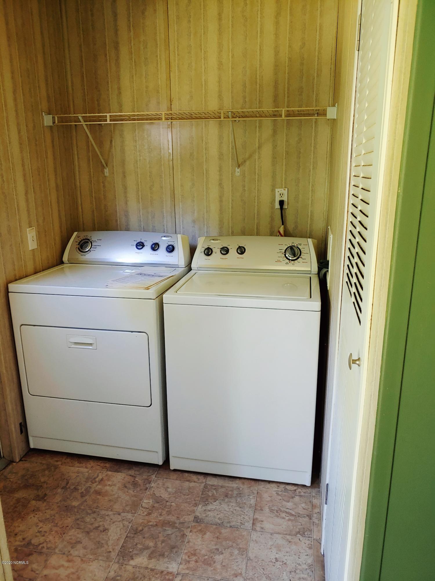 1041 Raccoon Branch Road Tarboro, NC 27886 - Photo 10 of 15 10 - Laundry