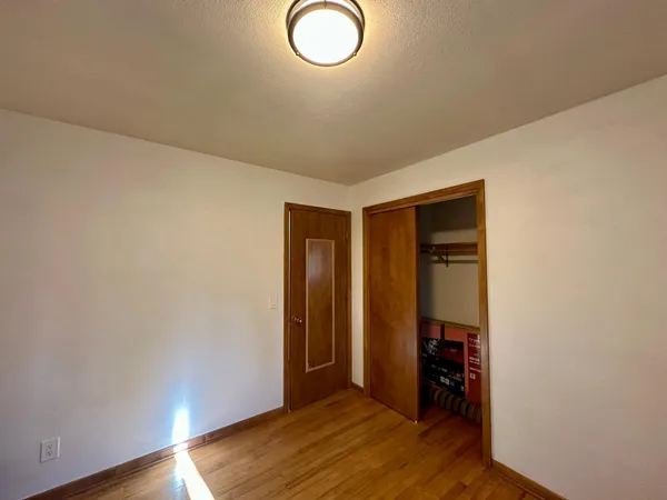 $250,000 | 210 East Oakland Avenue, Luverne, MN 56156