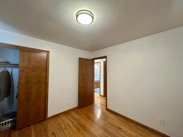 $260,000 | 210 East Oakland Avenue, Luverne, MN 56156