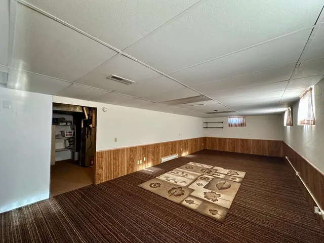 $260,000 | 210 East Oakland Avenue, Luverne, MN 56156