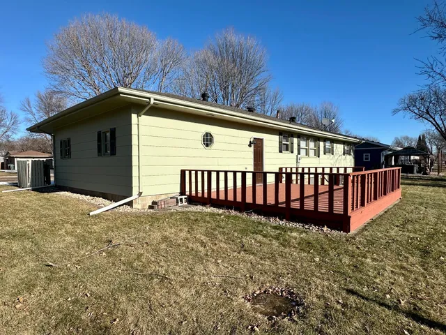 $260,000 | 210 East Oakland Avenue, Luverne, MN 56156