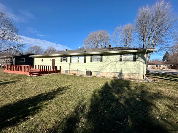 $250,000 | 210 East Oakland Avenue, Luverne, MN 56156