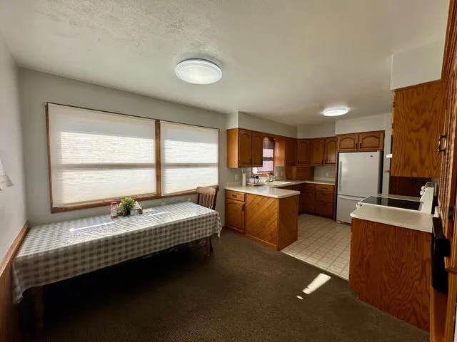 $260,000 | 210 East Oakland Avenue, Luverne, MN 56156