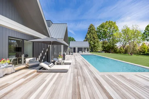 $5,395,000 | 9 Margarets Drive, Shelter Island, NY 11964
