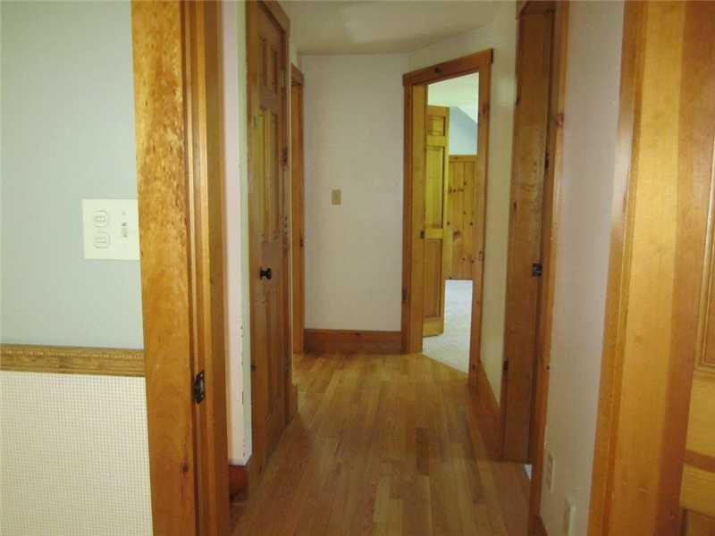 356 Ford Quint Road North Berwick, ME 03906 - Photo 12 of 35 Hallway.