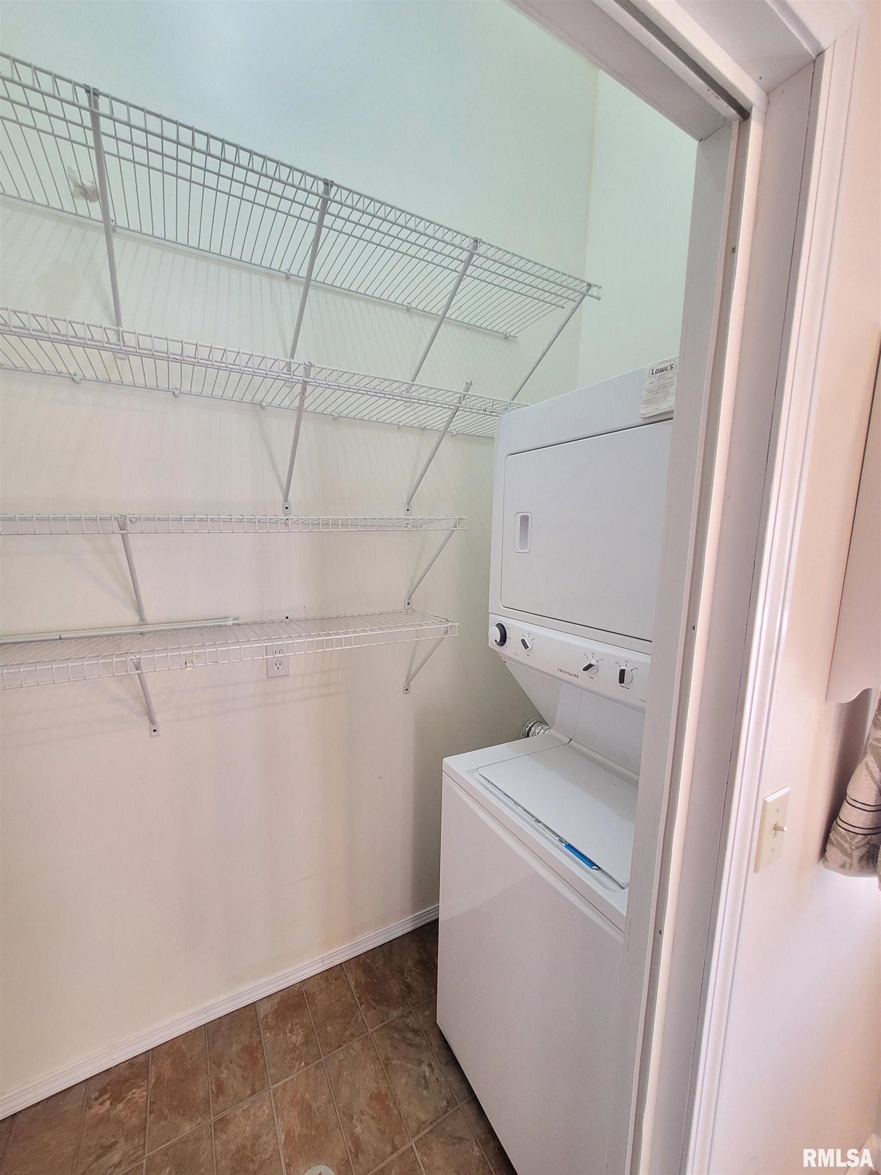 28 Heininger Road Murphysboro, IL 62966 - Photo 41 of 44 Gallery Image 41