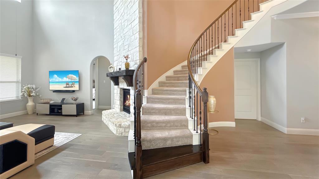 1377 Rolling Thunder Road Frisco, TX 75036 - Photo 13 of 34