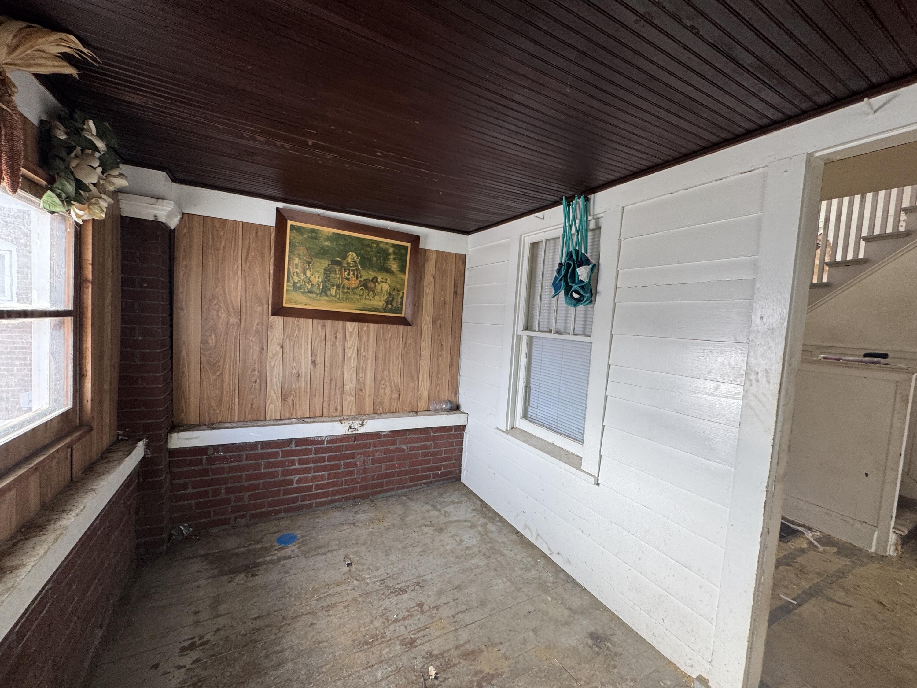 3210 Roosevelt Road Kenosha, WI 53142 - Photo 2 of 13 3210 Roosevelt front porch