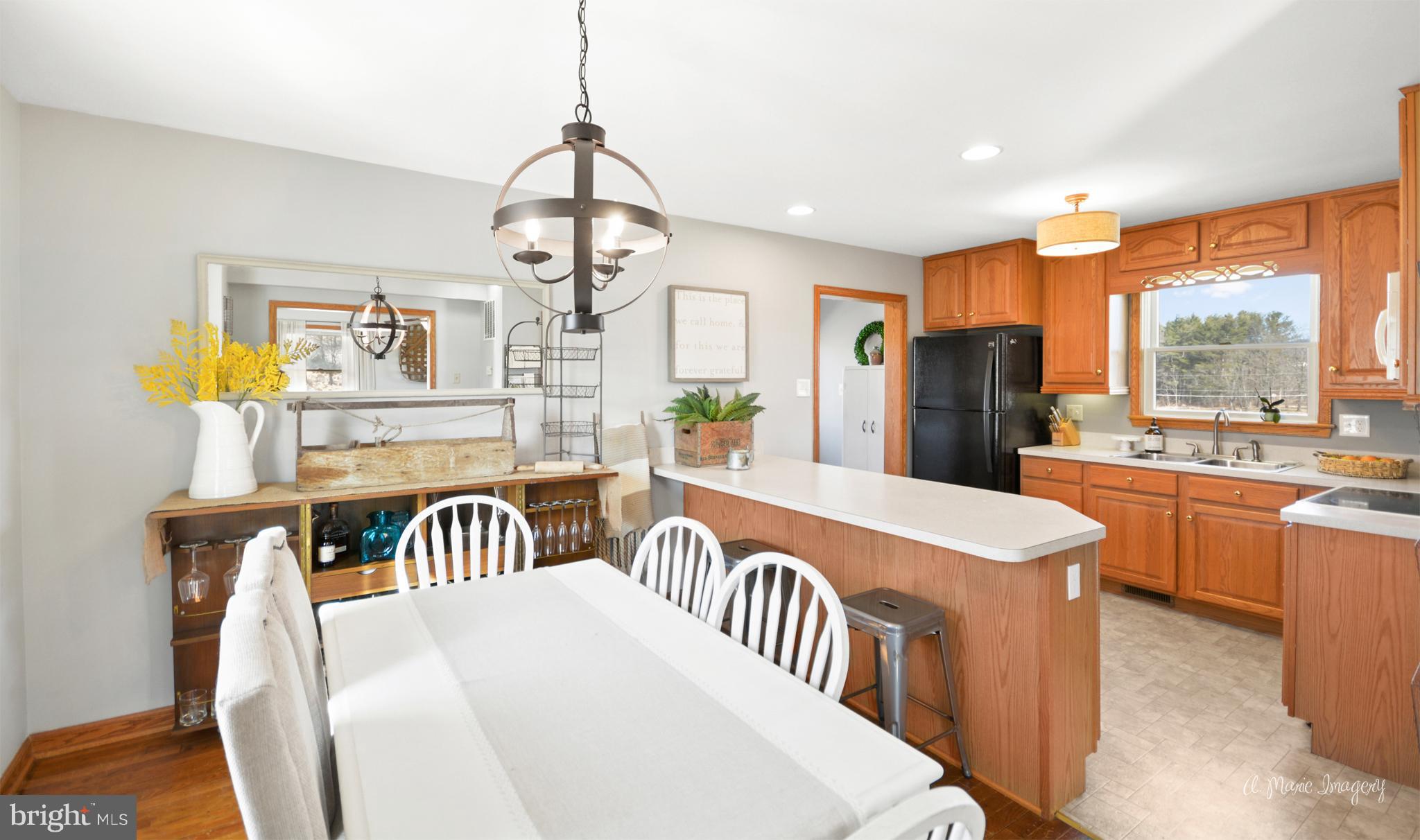 12357 Pleasant Walk Road Myersville, MD 21773 - Photo 13 of 29 Dining Room