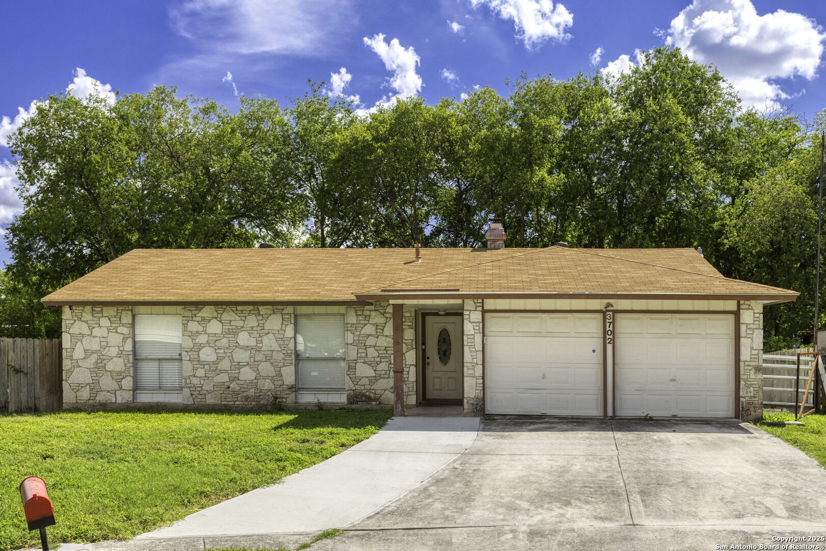 3702 Pipers Field St  