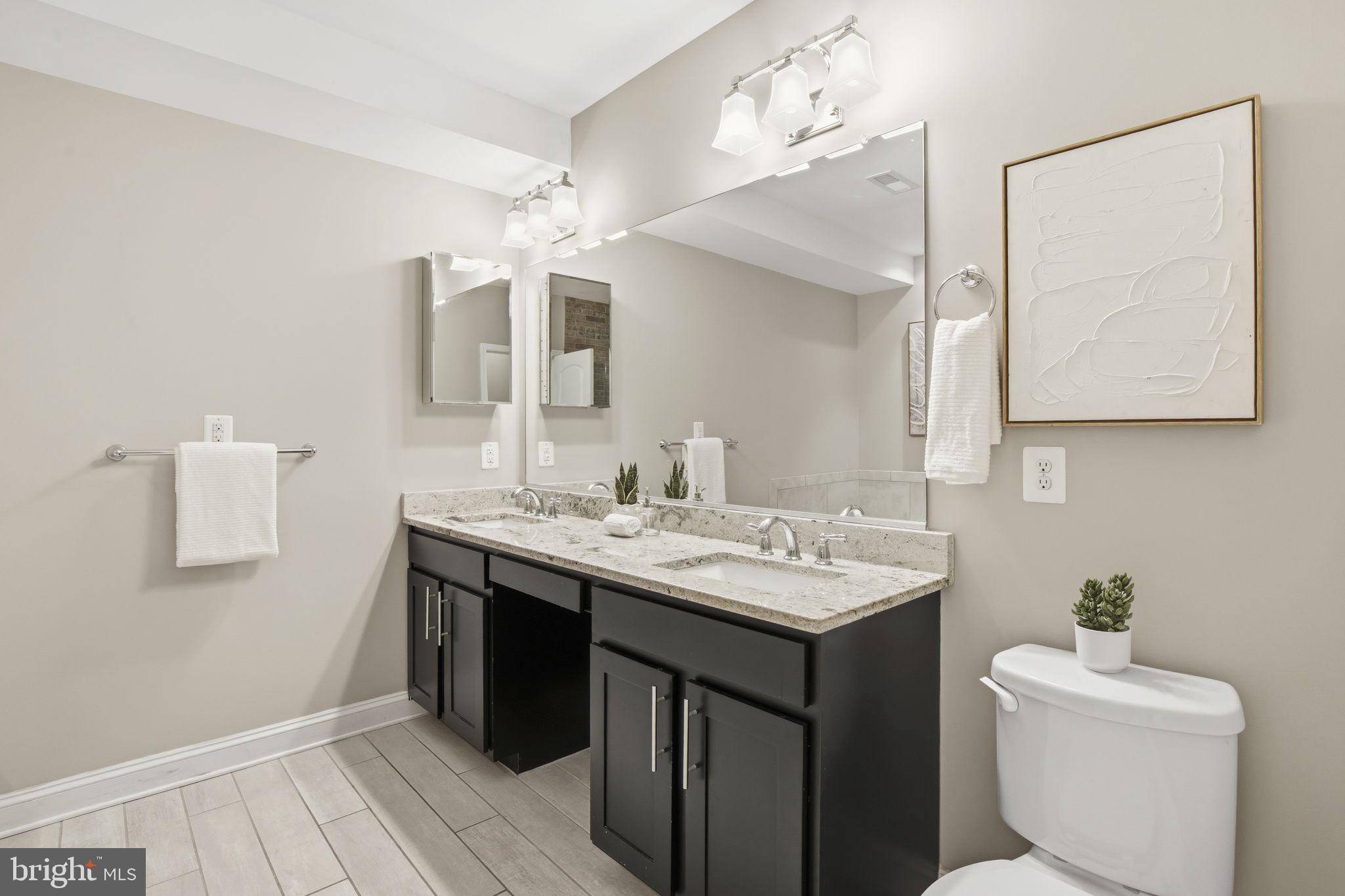 1131 William Street Baltimore, MD 21230 - Photo 15 of 40 En-Suite Bathroom in Primary