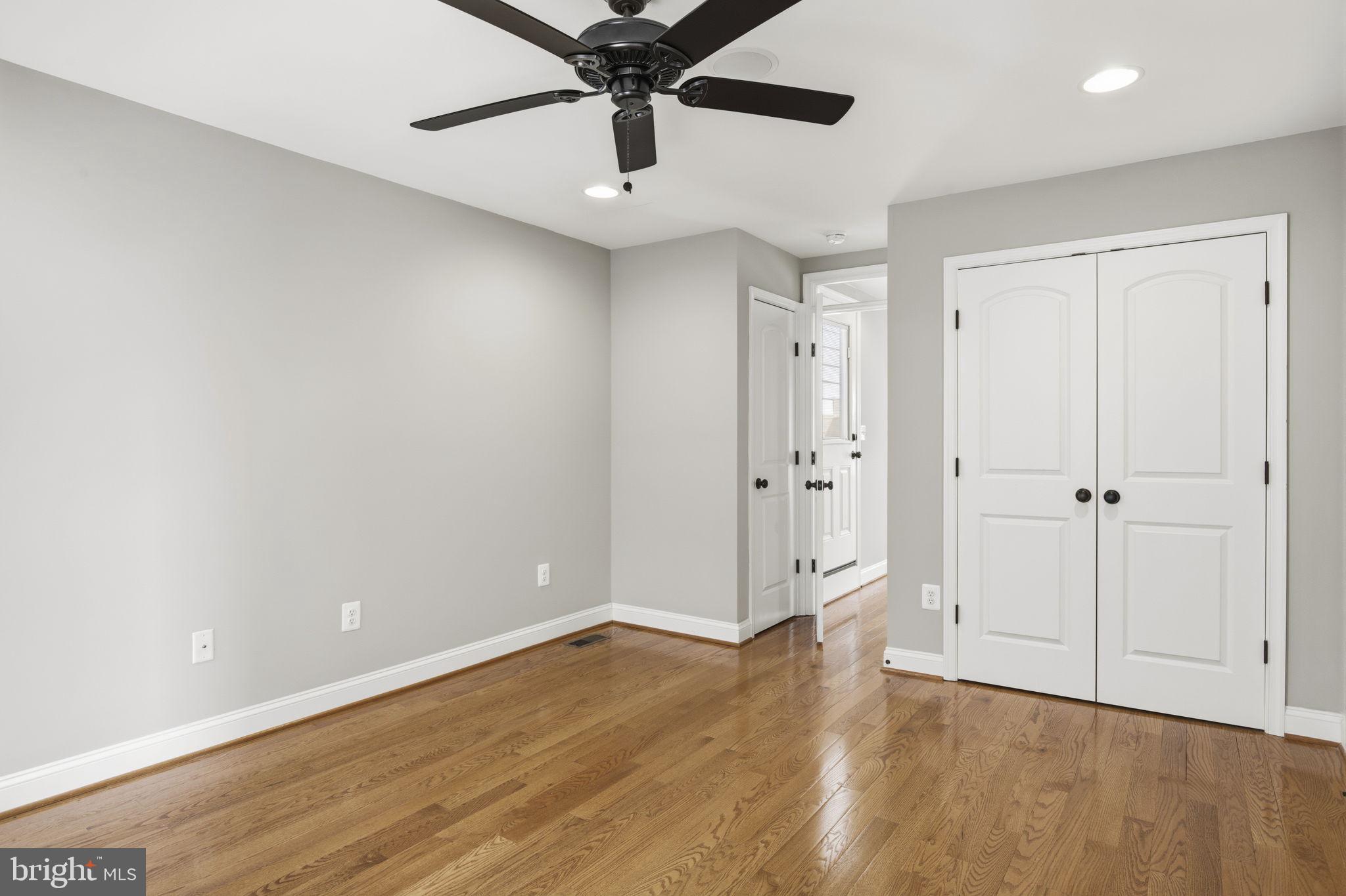 1131 William Street Baltimore, MD 21230 - Photo 25 of 40 Fourth Bedroom on Third Floor with Double Closets
