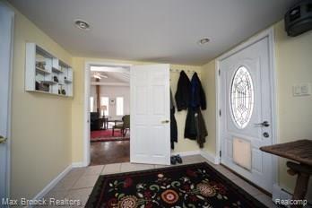 9835 Allen Road Clarkston, MI 48348 - Photo 28 of 35 Mud Room to Great Room
