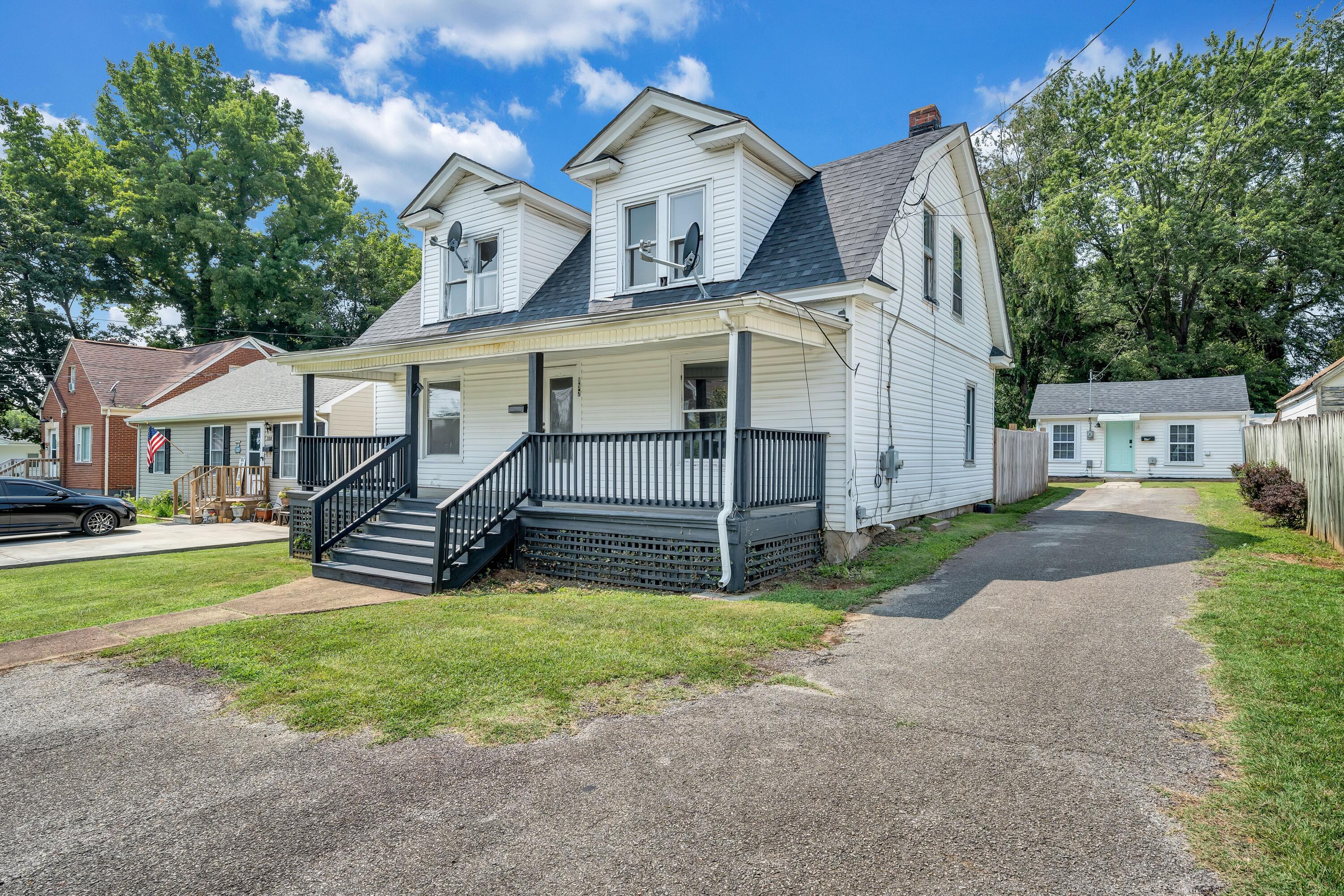 332 Fugate Road Northeast Roanoke, VA 24012 - Photo 1 of 44 332 Fugate - 1