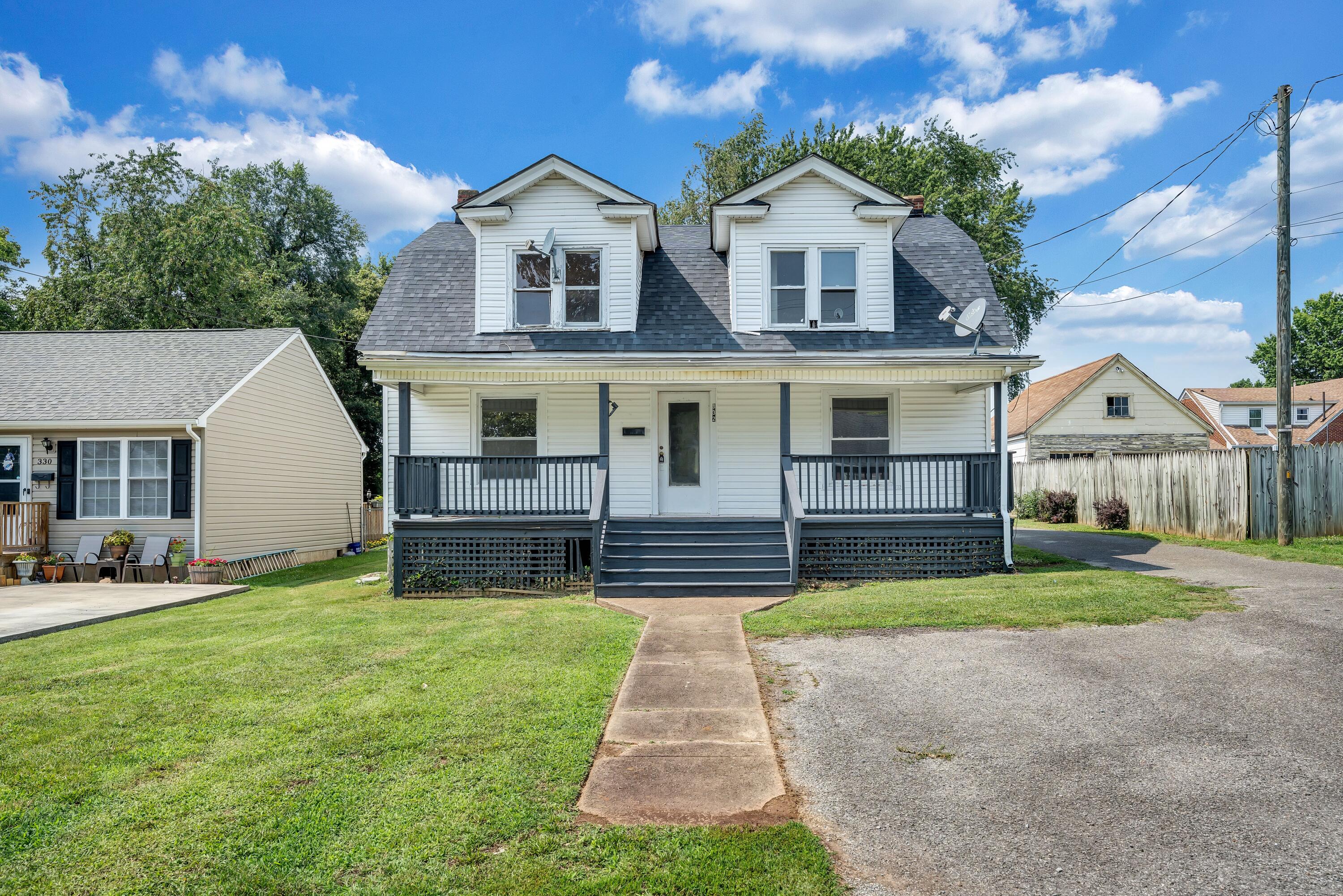 332 Fugate Road Northeast Roanoke, VA 24012 - Photo 13 of 44 332 Fugate - 2