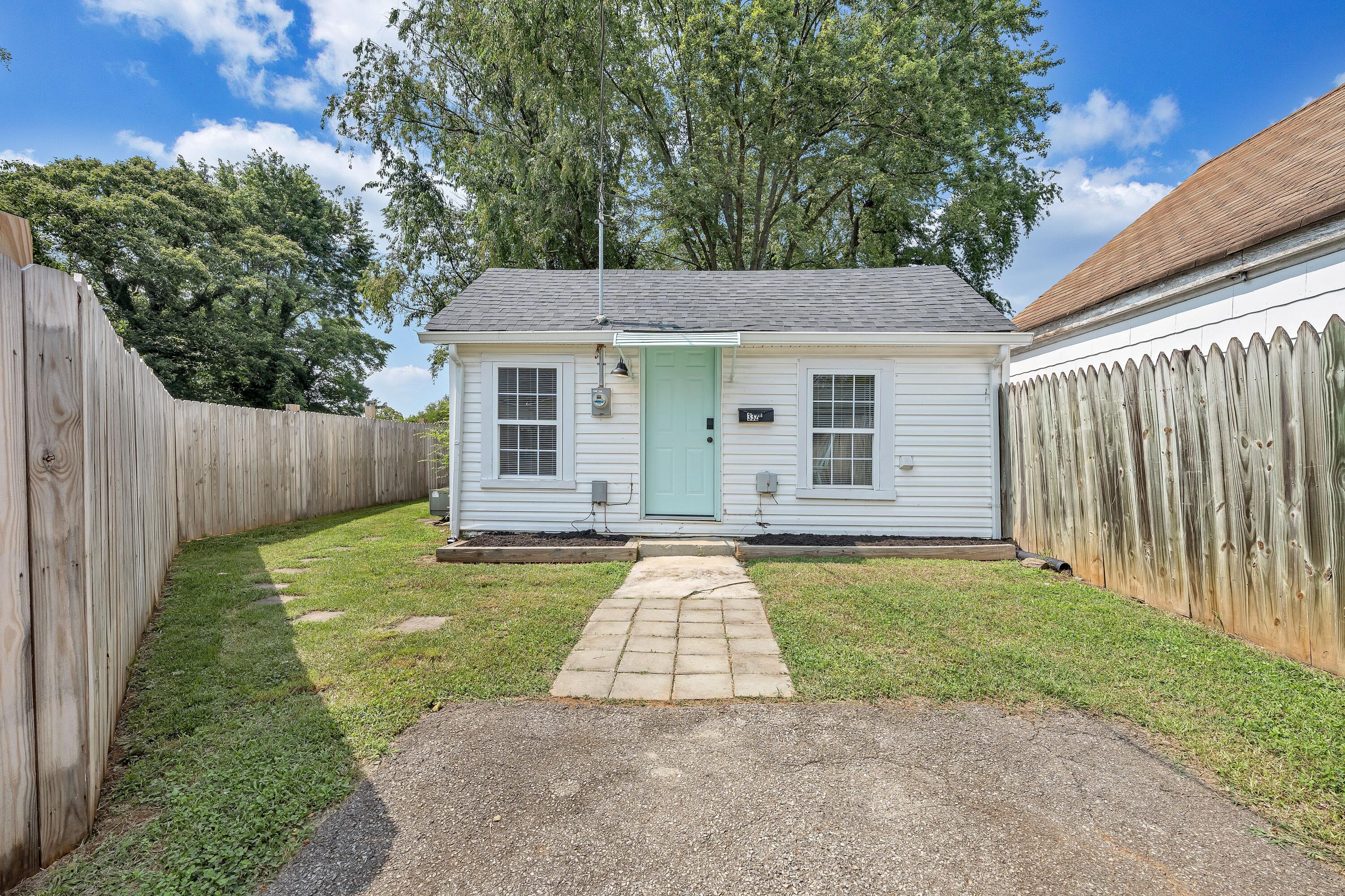332 Fugate Road Northeast Roanoke, VA 24012 - Photo 2 of 44 332 Fugate - 33