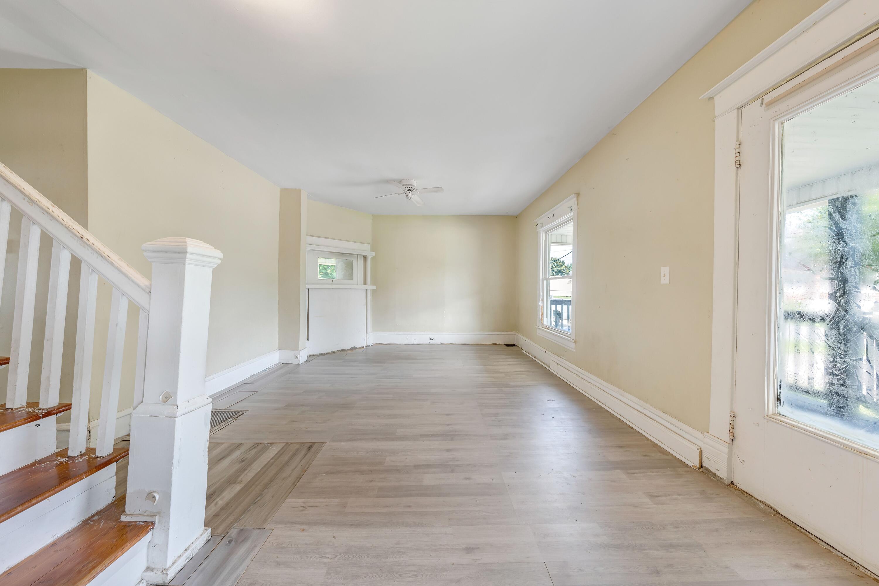 332 Fugate Road Northeast Roanoke, VA 24012 - Photo 21 of 44 332 Fugate - 8