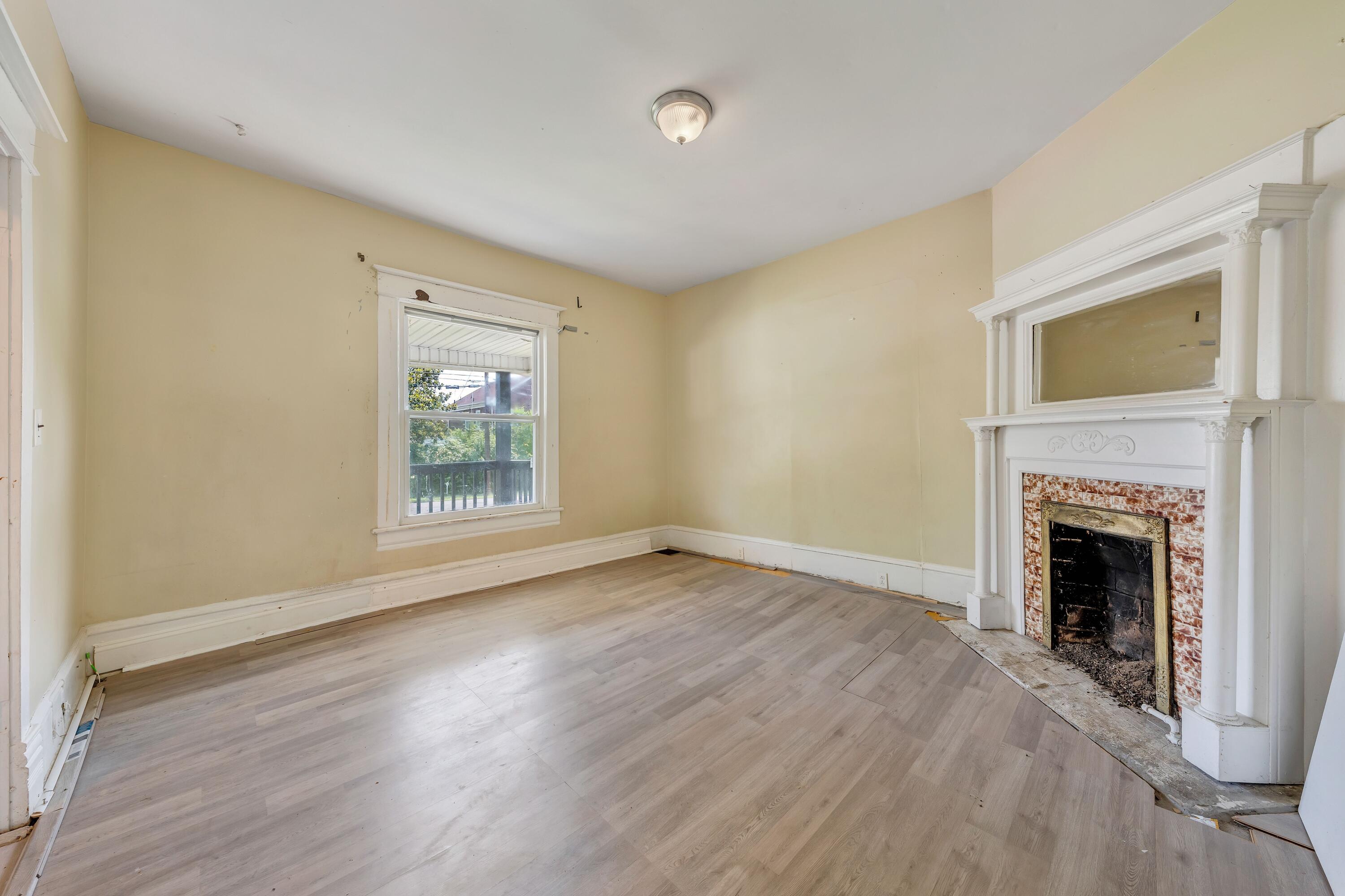 332 Fugate Road Northeast Roanoke, VA 24012 - Photo 24 of 44 332 Fugate - 11